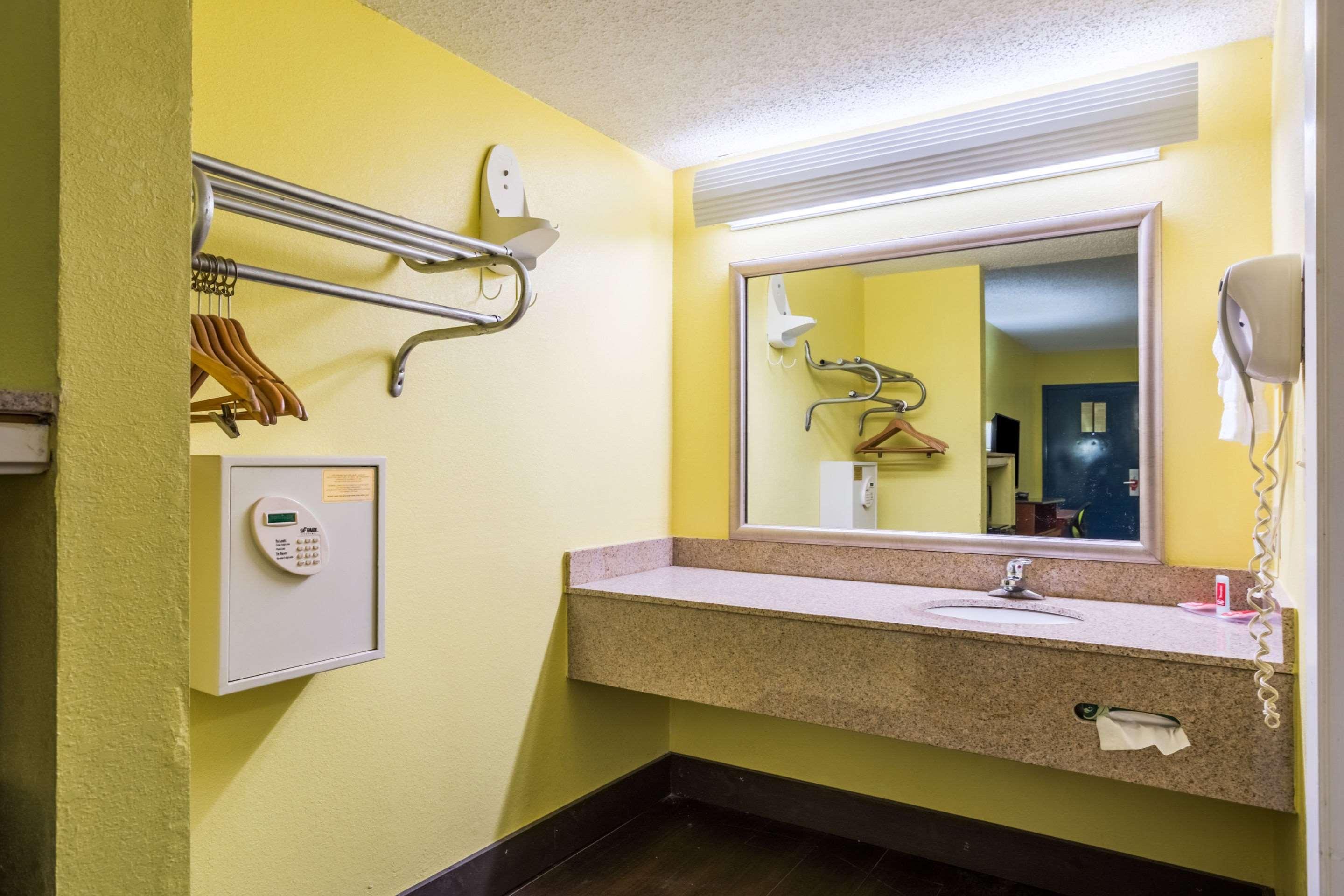Econo Lodge Picayune Eksteriør bilde
